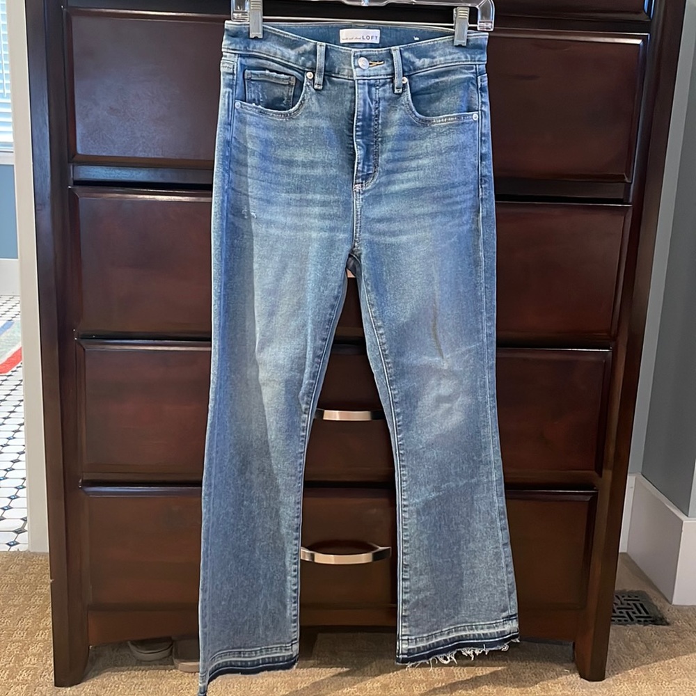 LOFT Kick Crop Jeans